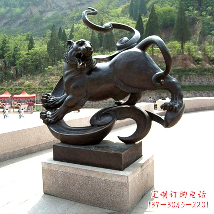 内江纯铜雕刻的熊猫动物雕塑