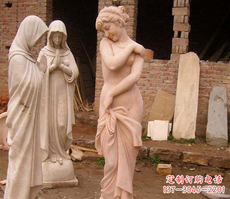 内江半裸女人大理石雕塑