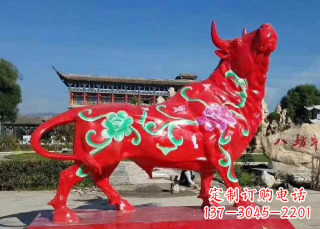内江玻璃钢红牛雕塑