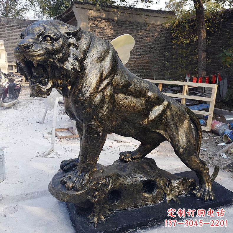 内江玻璃钢制老虎雕塑