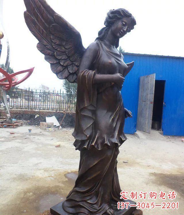 内江玻璃钢仿铜欧式女人雕塑