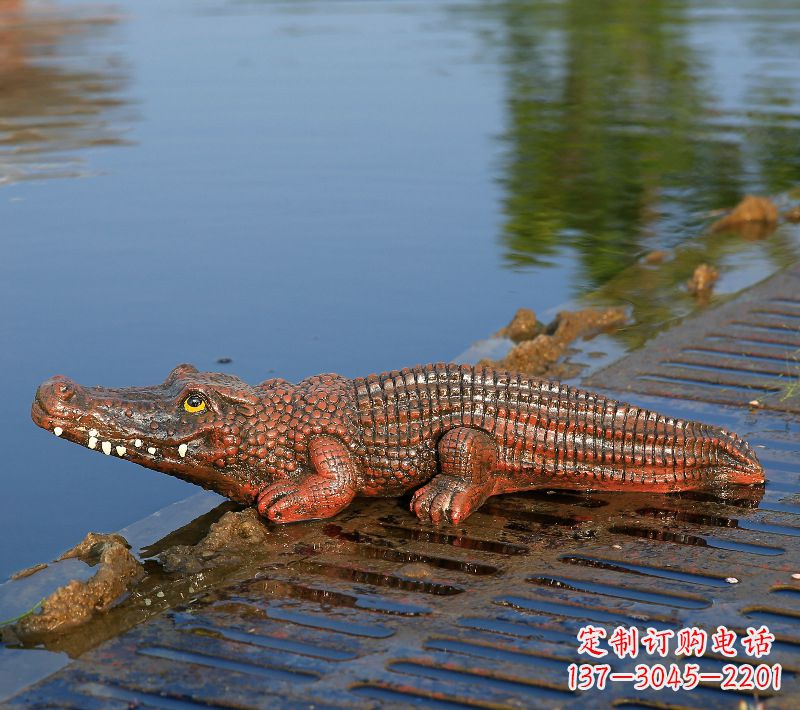 内江玻璃钢动物雕塑点缀景观