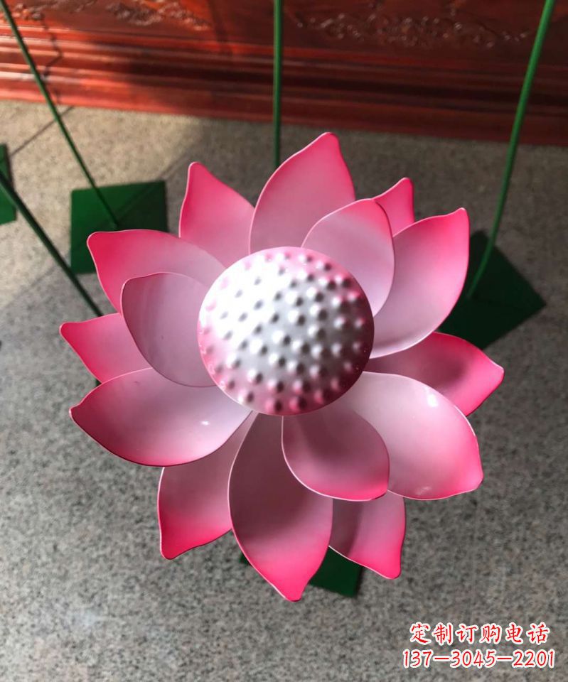 内江玻璃钢荷花雕塑