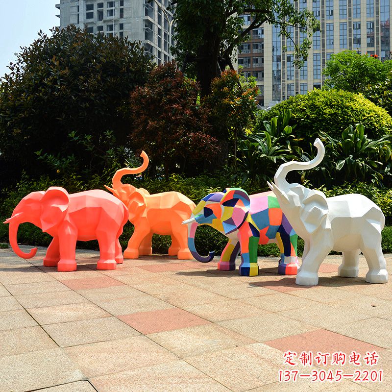 内江金色大象雕塑活跃的商场游乐场