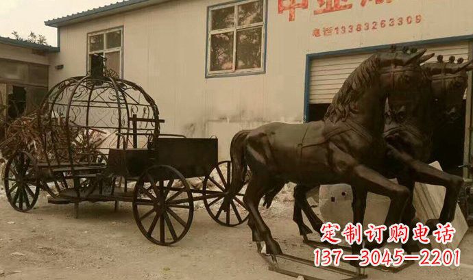 内江玻璃钢欧式马车雕塑