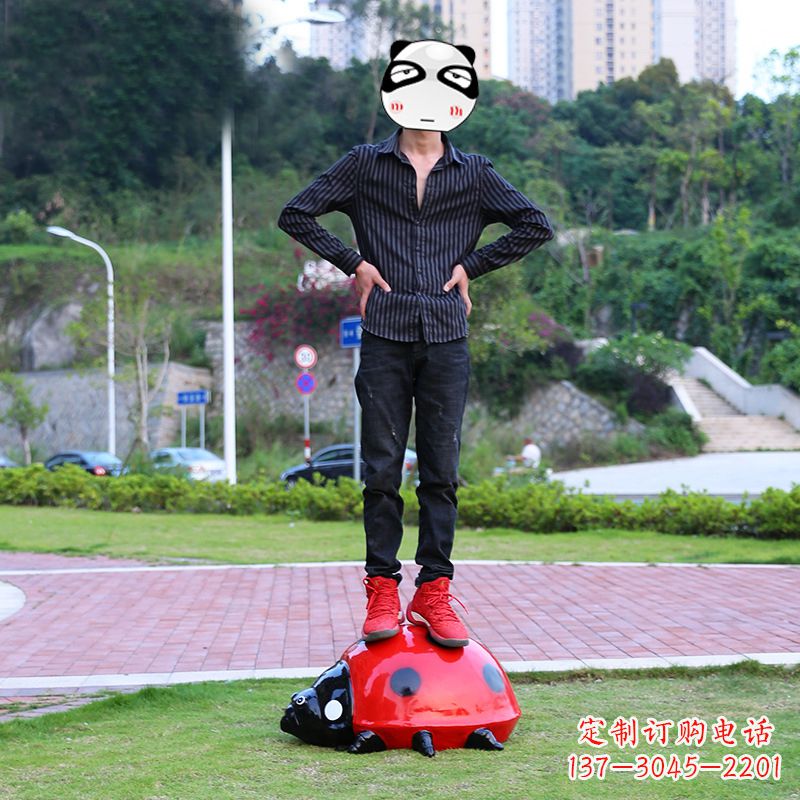 内江玻璃钢七星瓢虫雕塑艺术的精灵