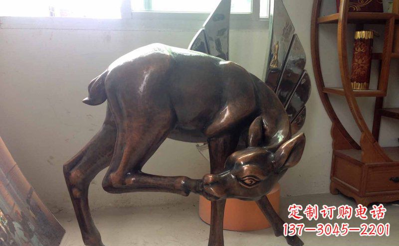 内江玻璃钢小鹿仿铜动物雕塑