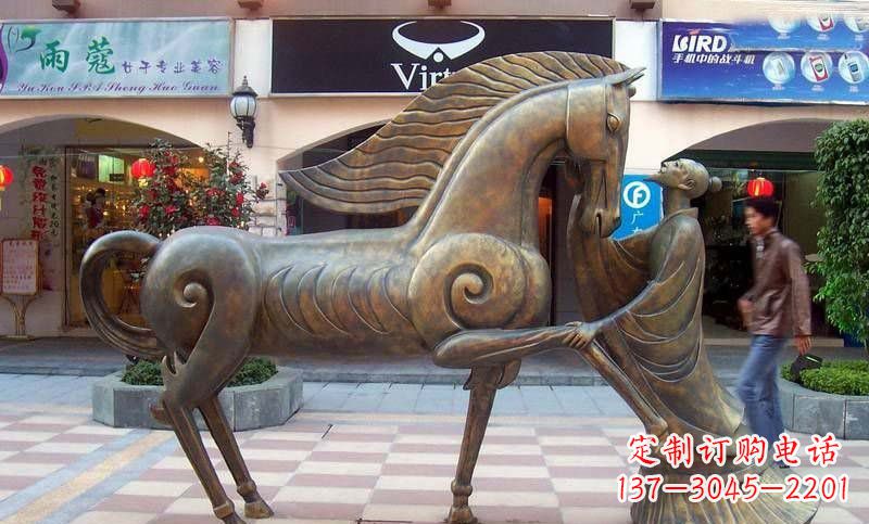 内江传承着传奇马雕塑