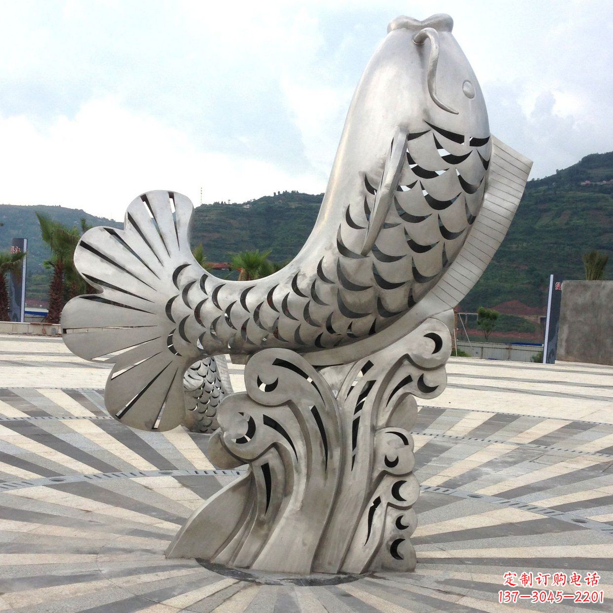 内江不锈钢“鱼”园林水景喷泉动物景观雕塑