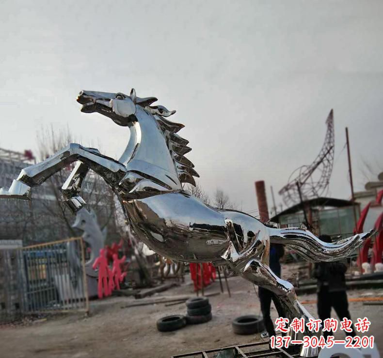 内江不锈钢奔跑马雕塑驰骋在人间的艺术精灵