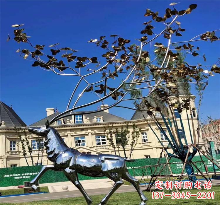 内江不锈钢梅花鹿雕塑精美而又经久不衰