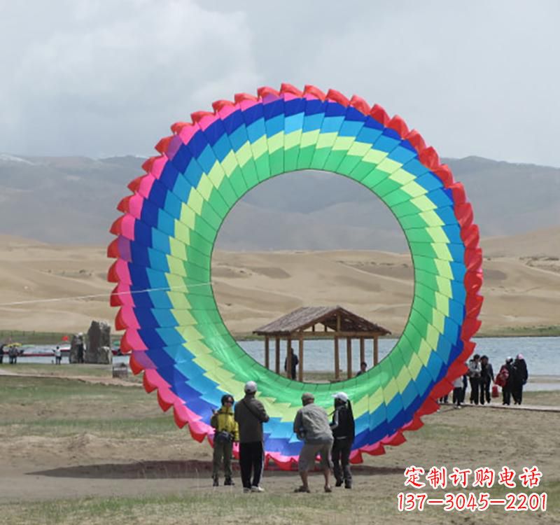 内江不锈钢彩色圆环雕塑——精致的艺术瑰宝