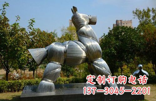 内江不锈钢草扎马雕塑