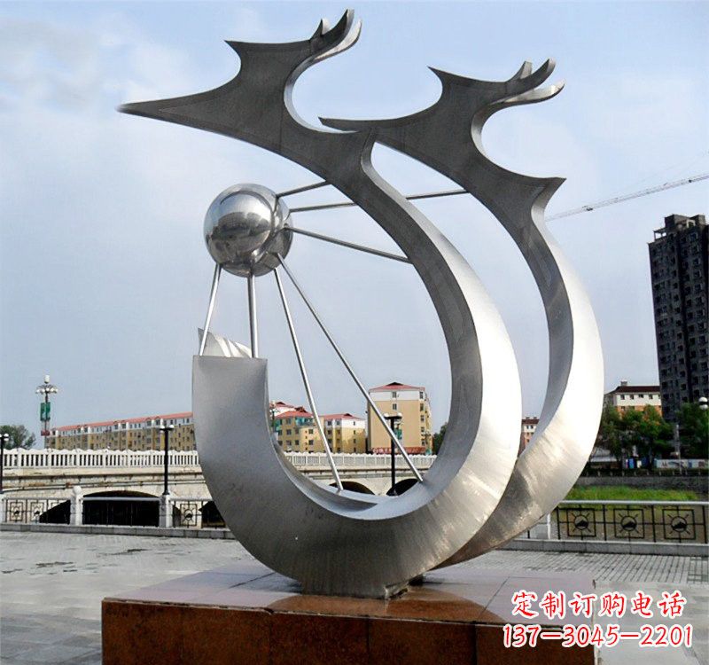 内江不锈钢双龙戏珠雕塑精美绝伦