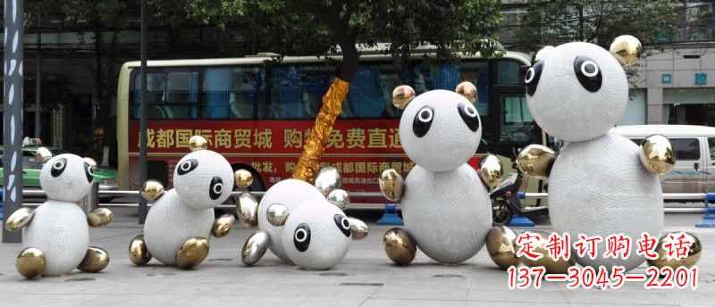 内江不锈钢熊猫雕塑——传承中国文化精髓