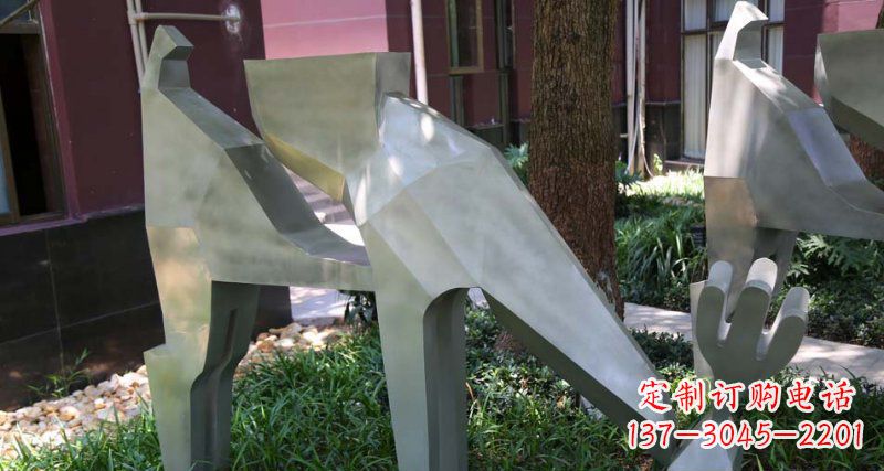 内江不锈钢抽象吃草的几何梅花鹿动物雕塑