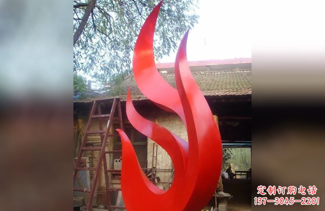 内江凤凰展翅飞翔的不锈钢雕塑