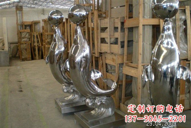 内江不锈钢海豚顶球雕塑