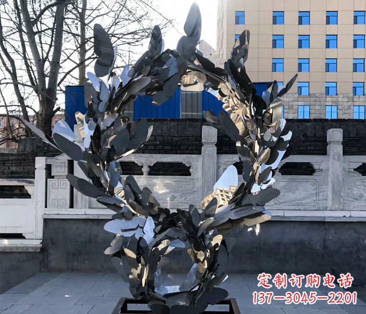 内江不锈钢蝴蝶花环景观雕塑