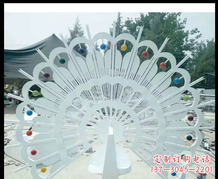 内江精美不锈钢孔雀雕塑