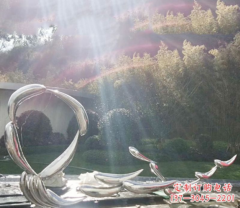 内江不锈钢鲤鱼雕塑——寓意美好的象征