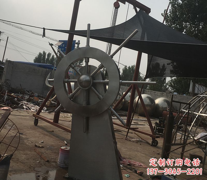 内江不锈钢船舵景观雕塑 (2)