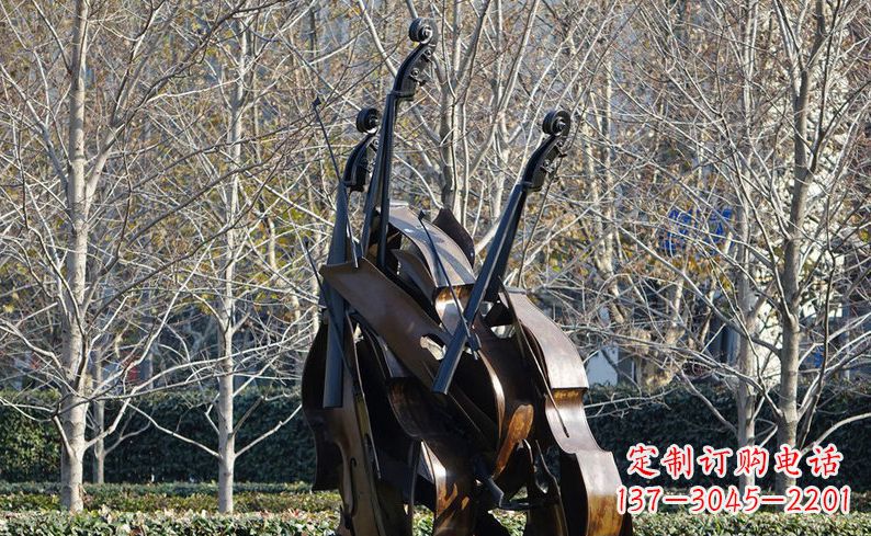 内江不锈钢大提琴雕塑细节丰富的艺术象征