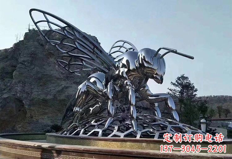 内江不锈钢大型蜜蜂雕塑铸造出精美绝伦的艺术杰作