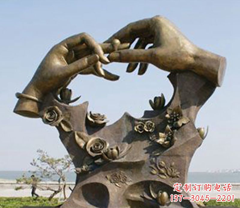 内江不锈钢戒指雕塑表达爱的艺术精品