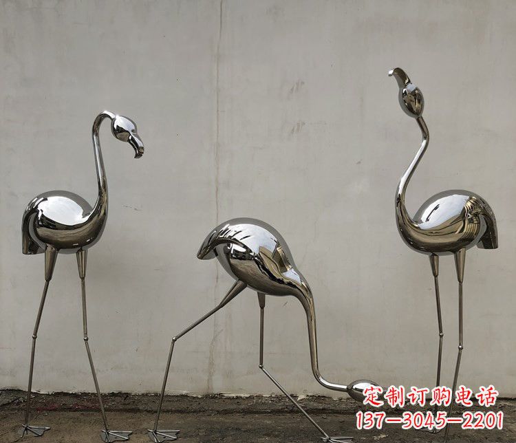 内江不锈钢锻造的火烈鸟雕塑