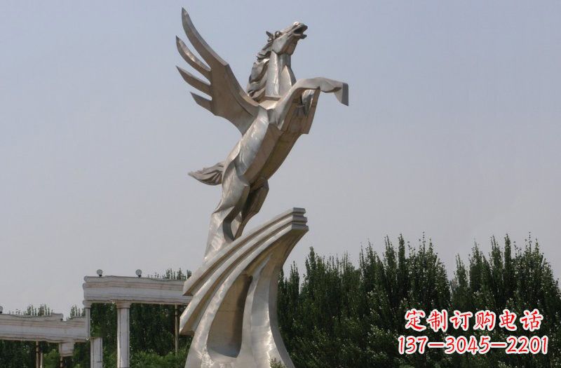内江不锈钢飞马雕塑象征力量与灵动