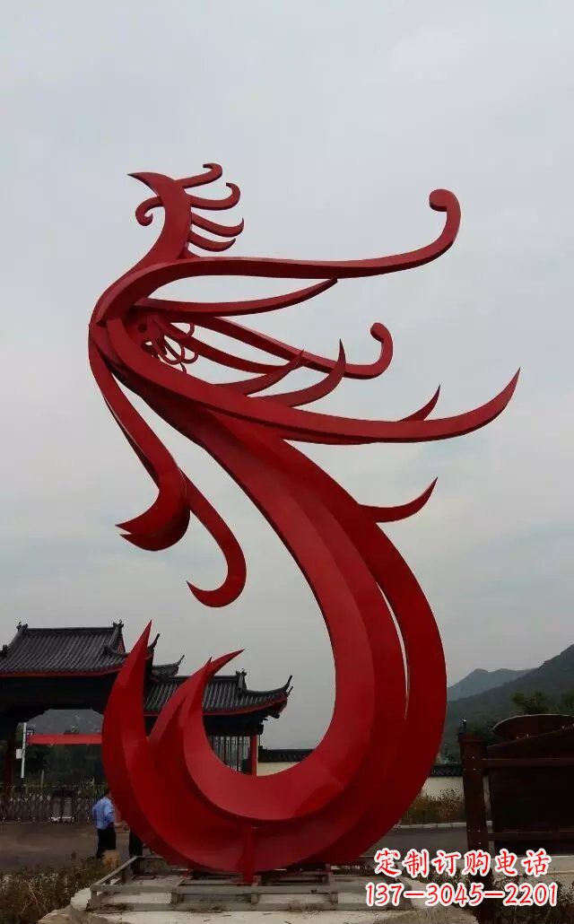 内江凤凰雕塑象征着和平与繁荣