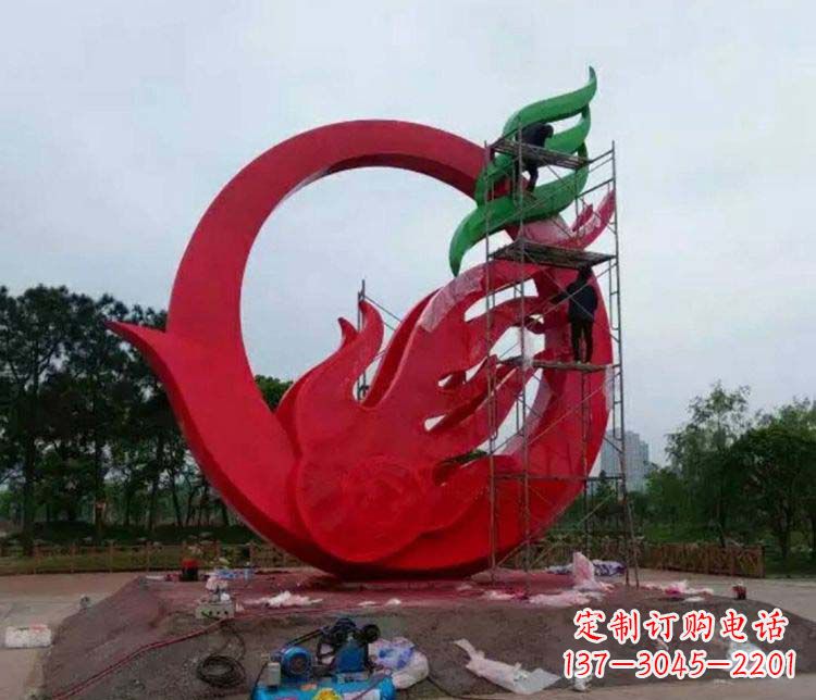 内江不锈钢凤凰雕塑精美而又神秘