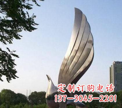内江不锈钢鸽子雕塑美丽的象征