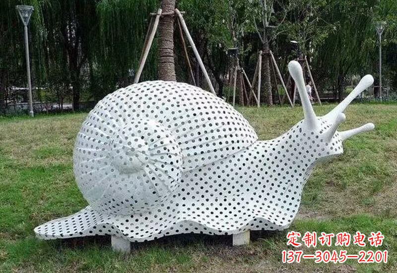 内江不锈钢公园里的蜗牛雕塑