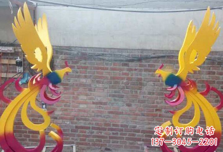 内江不锈钢公园彩色凤凰雕塑——艺术与自然的融合