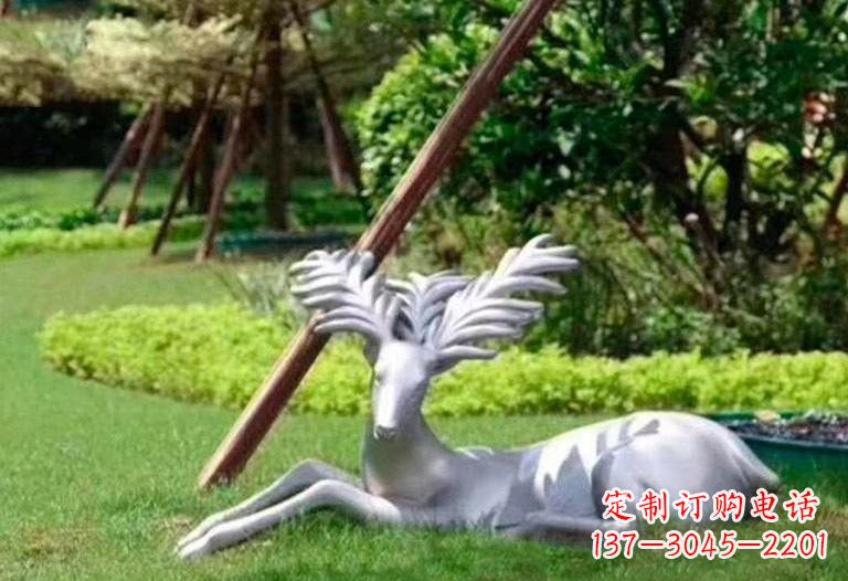 内江不锈钢公园动物大角鹿雕塑