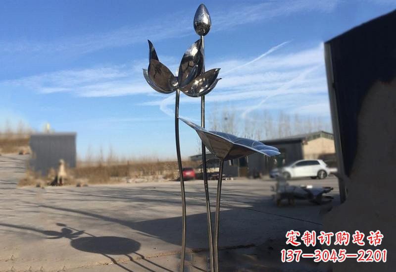 内江不锈钢公园荷花雕塑