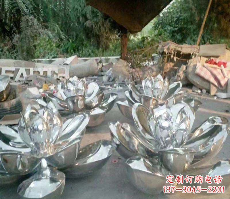 内江不锈钢公园镜面荷花雕塑