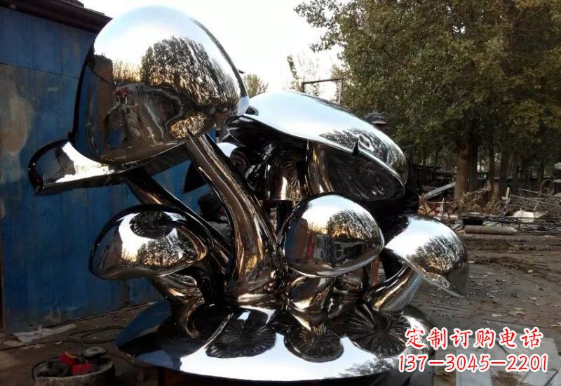 内江不锈钢公园蘑菇雕塑