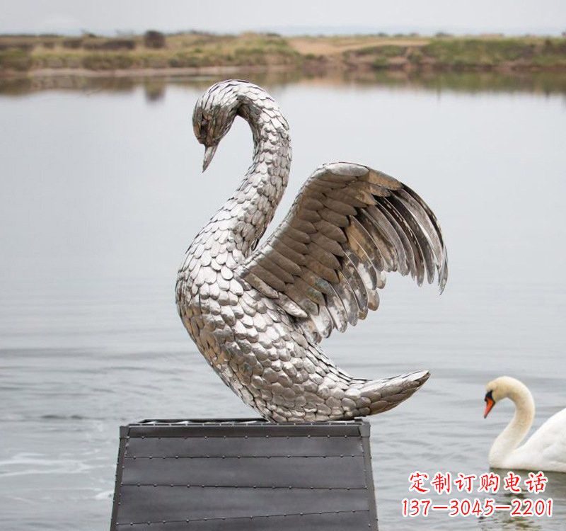 内江不锈钢雕刻的优雅天鹅