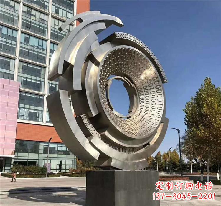 内江不锈钢齿轮雕塑流动的美丽