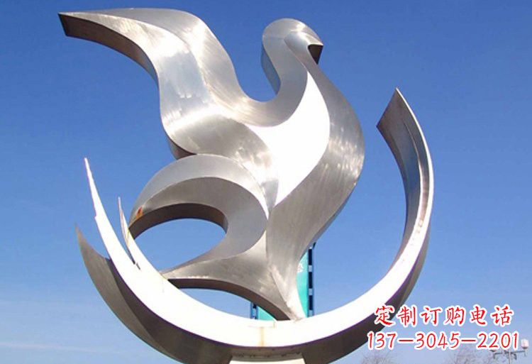 内江不锈钢鸽子雕塑美丽的象征