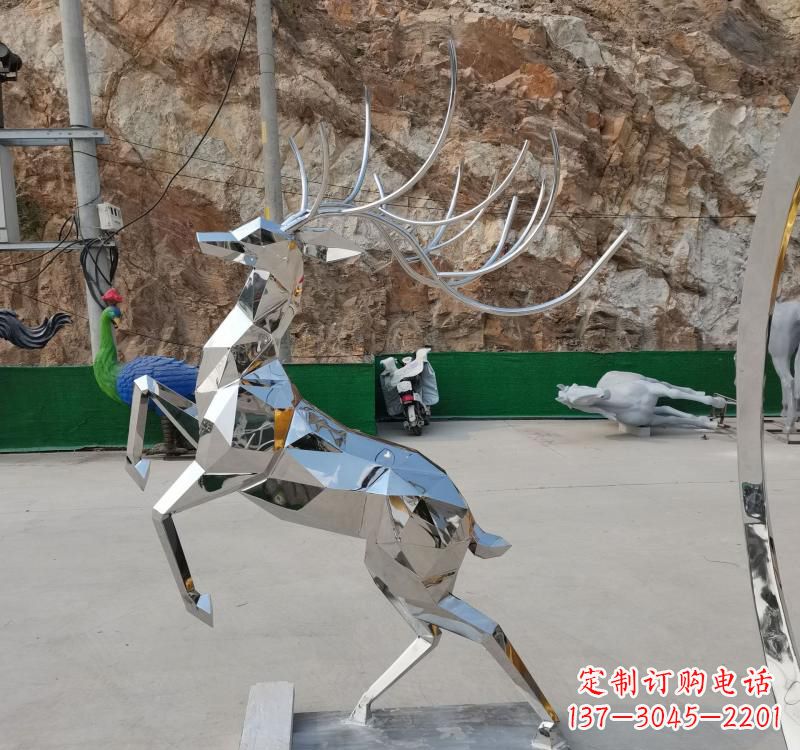 内江梅花鹿雕塑美丽而神秘的存在