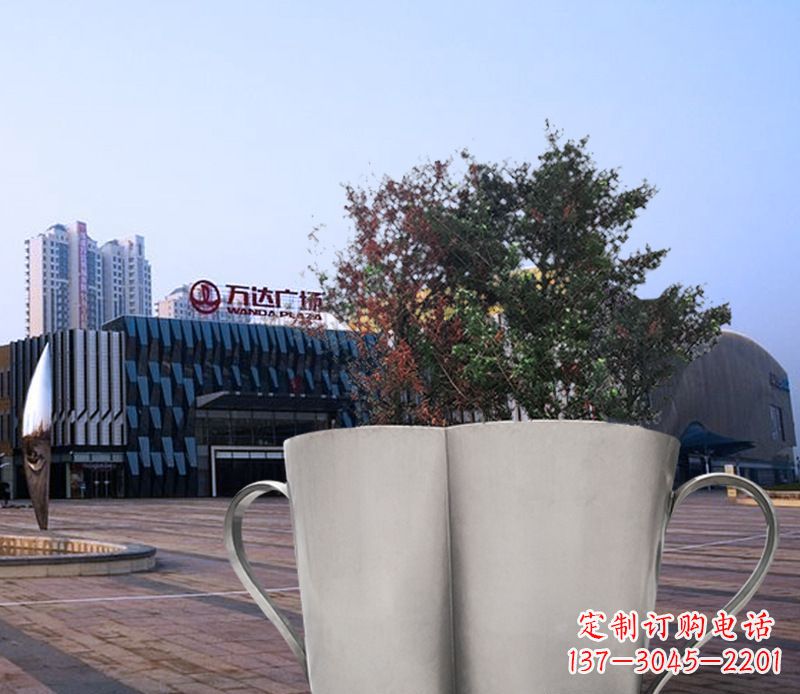 内江不锈钢花盆雕塑带来精致的艺术感受