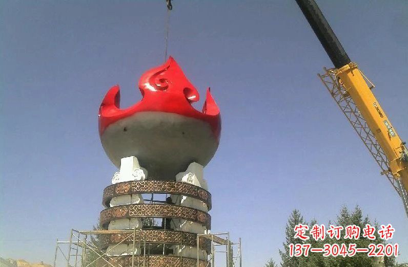 内江不锈钢火炬雕塑象征着永恒的精神
