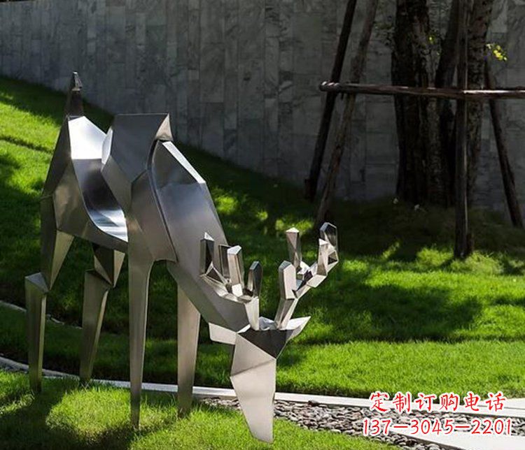 内江不锈钢几何动物雕塑——点缀鹿公园美景