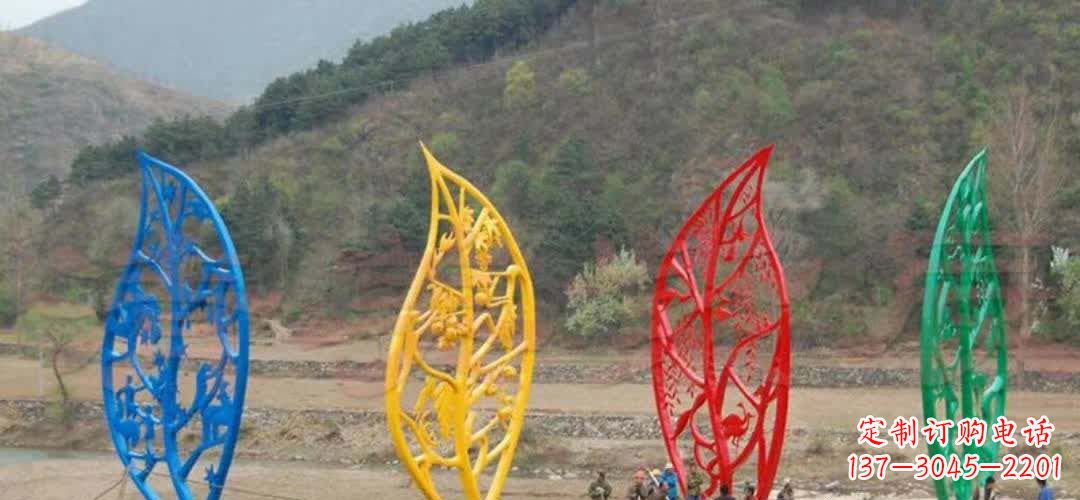 内江不锈钢景区镂空树叶雕塑——美妙的自然之美