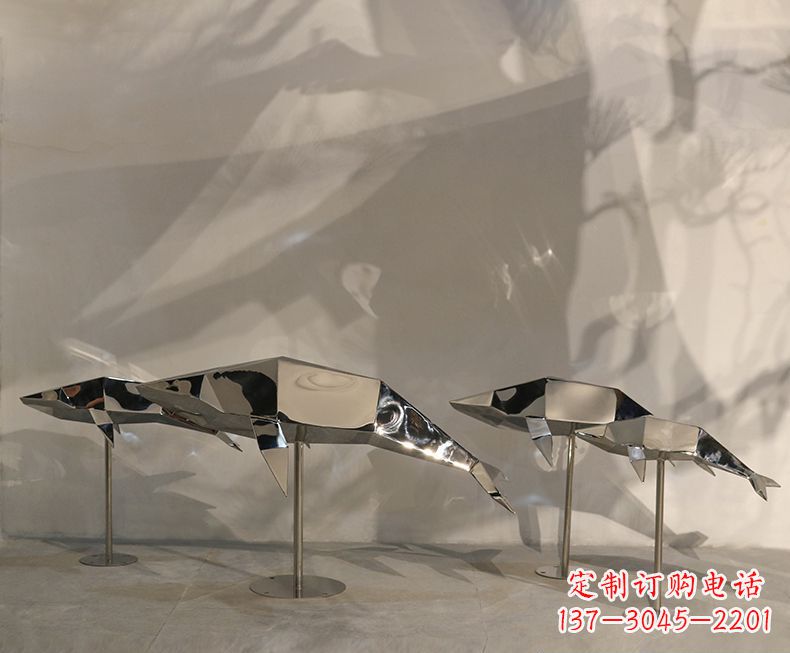 内江不锈钢海豚雕塑——精致的艺术形式