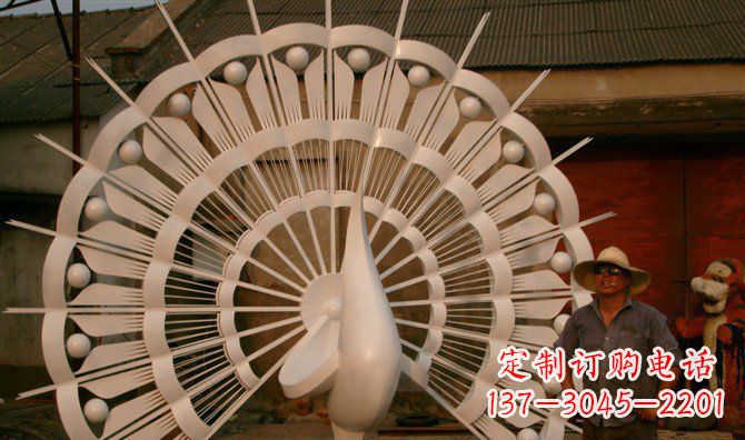 内江不锈钢孔雀开屏雕塑